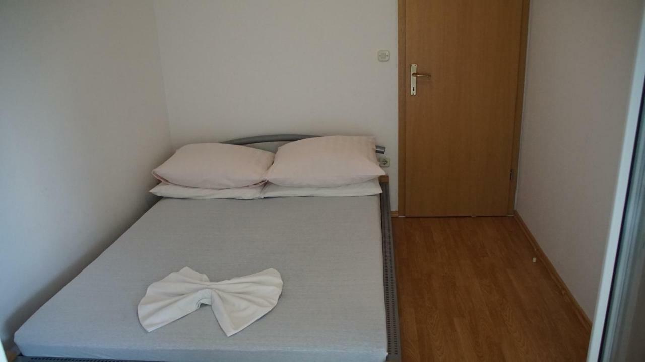 Apartmani Sipic , Bilo - Primosten Bagian luar foto