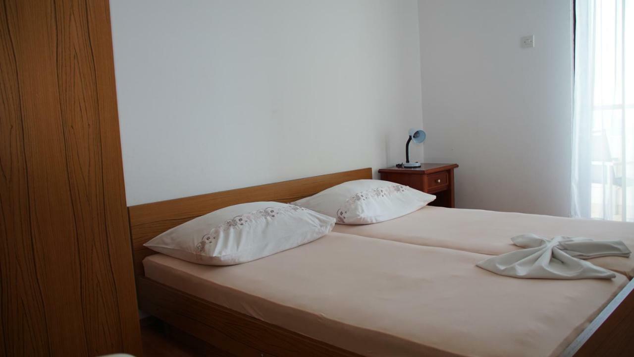 Apartmani Sipic , Bilo - Primosten Bagian luar foto