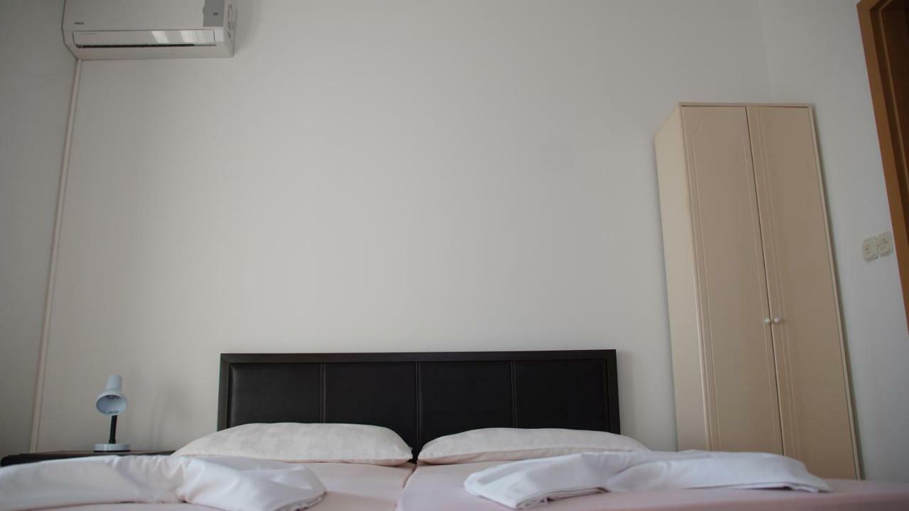 Apartmani Sipic , Bilo - Primosten Bagian luar foto