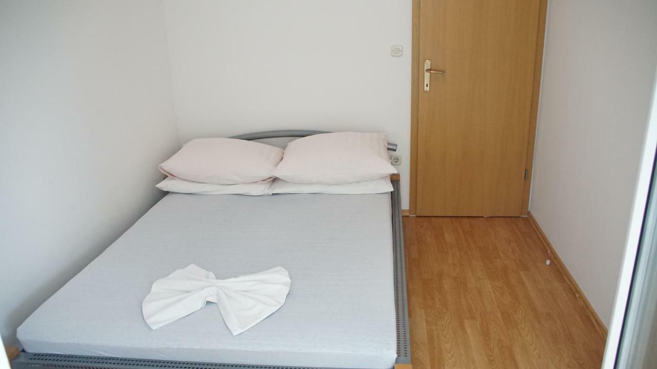 Apartmani Sipic , Bilo - Primosten Bagian luar foto